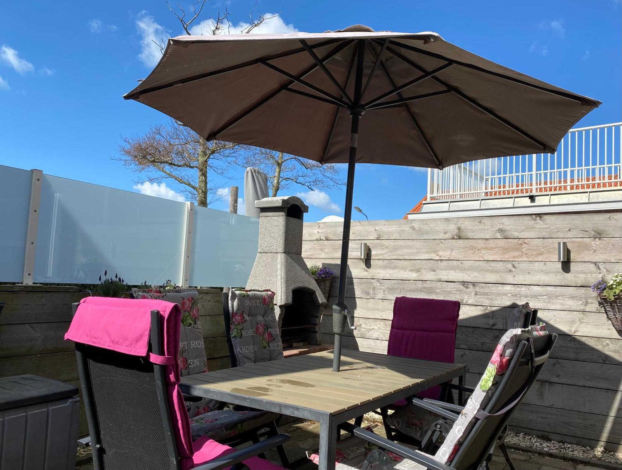 Spacious House Next To The Mill! Vakantiehuis Westkapelle